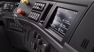 2026 Volvo VNR 640 26