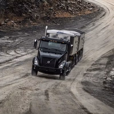 2026 Volvo VNX 400 18