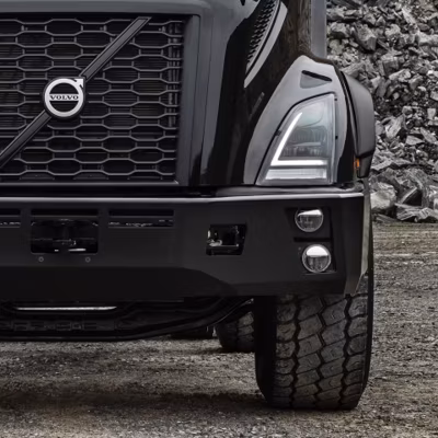 2025 Volvo VNX 740 2