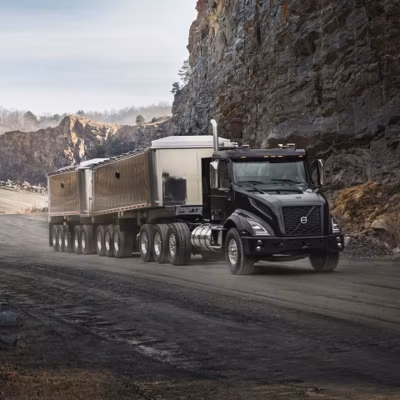 2025 Volvo VNX 740 3
