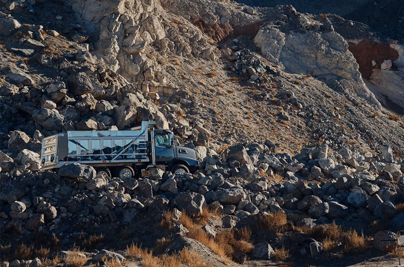 2025 Volvo VHD 400 AF - Image 21