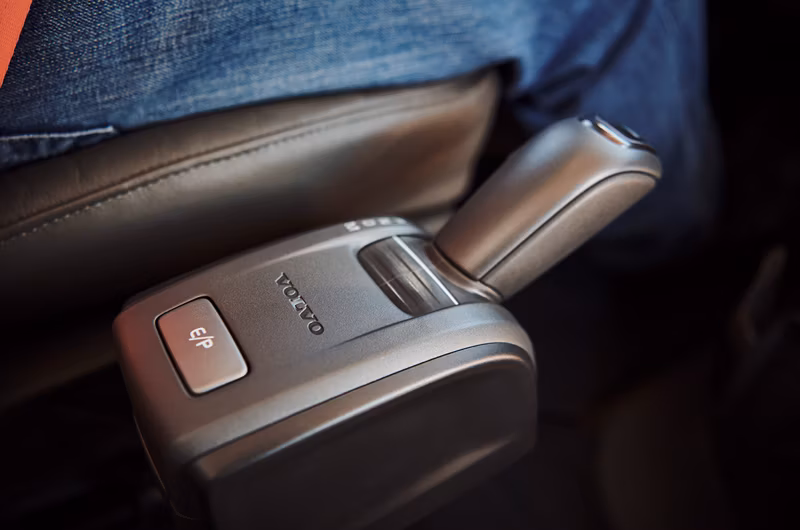 2025 Volvo VHD 400 AF - Image 33