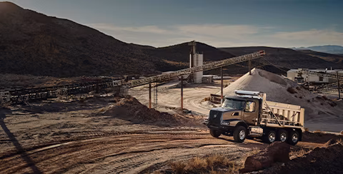 2025 Volvo VHD 300 AF - Image 5
