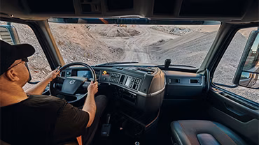 2025 Volvo VHD 300 AF - Image 25