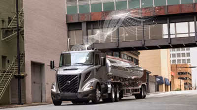 2025 Volvo VNR 440 36